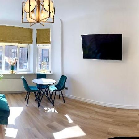 Gertrude'S Heart Apartment Riga Ngoại thất bức ảnh