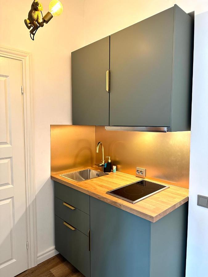 Gertrude'S Heart Apartment Riga Ngoại thất bức ảnh