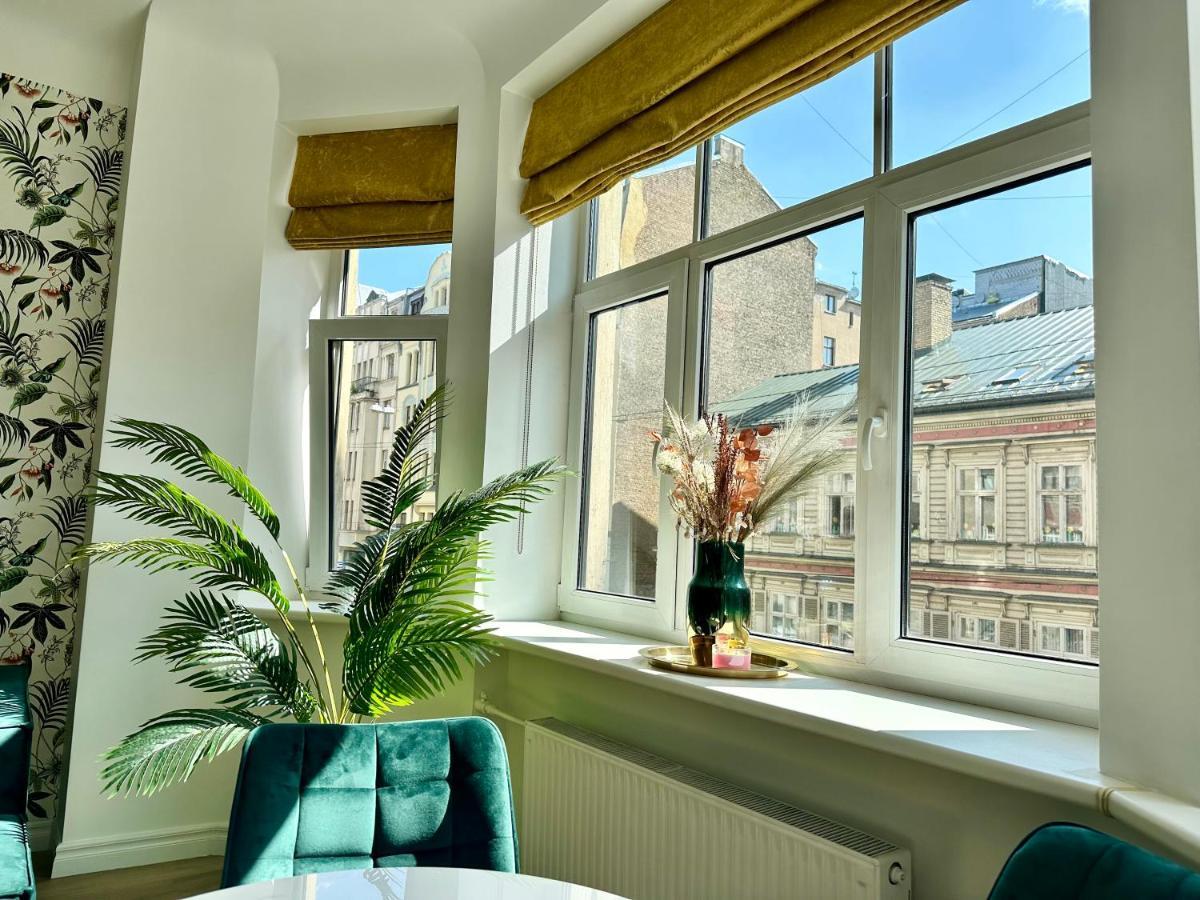 Gertrude'S Heart Apartment Riga Ngoại thất bức ảnh