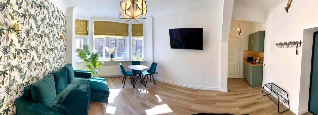 Gertrude'S Heart Apartment Riga Ngoại thất bức ảnh